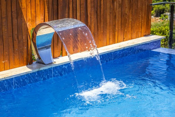 Conception de piscine de luxe: idées de décoration haut de gamme